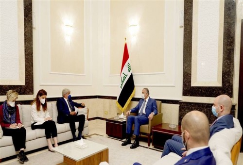 الكاظمي والسفير الفرنسي يبحثان تسهيل عمل الشركات الفرنسية في العراق