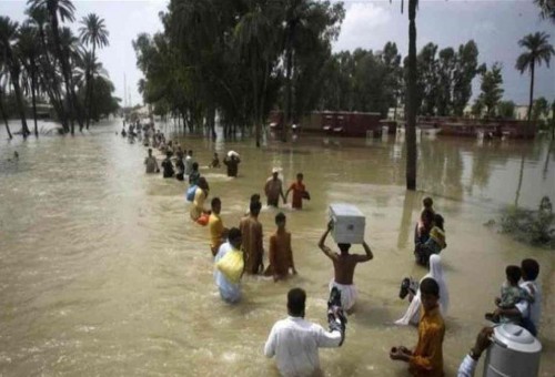 فيضانات مفاجئة تجتاح مناطق بافغانستان.. مصرع العشرات وتدمير منازل عدة