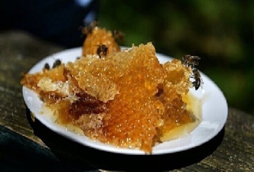 كم يكفي الجسم من العسل لتقليل خطر الالتهابات.؟