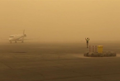 مطار البصرة يعلق الرحلات بسبب الأحوال الجوية