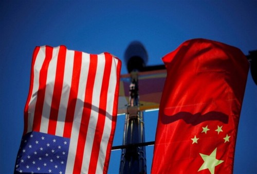 الصين تتهم امريكا بسرقة النفط السوري وتبين معاناة الشعب