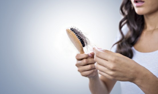 نقص مكمّل غذائي محدد يمكن أن يسبب تساقط الشعر!